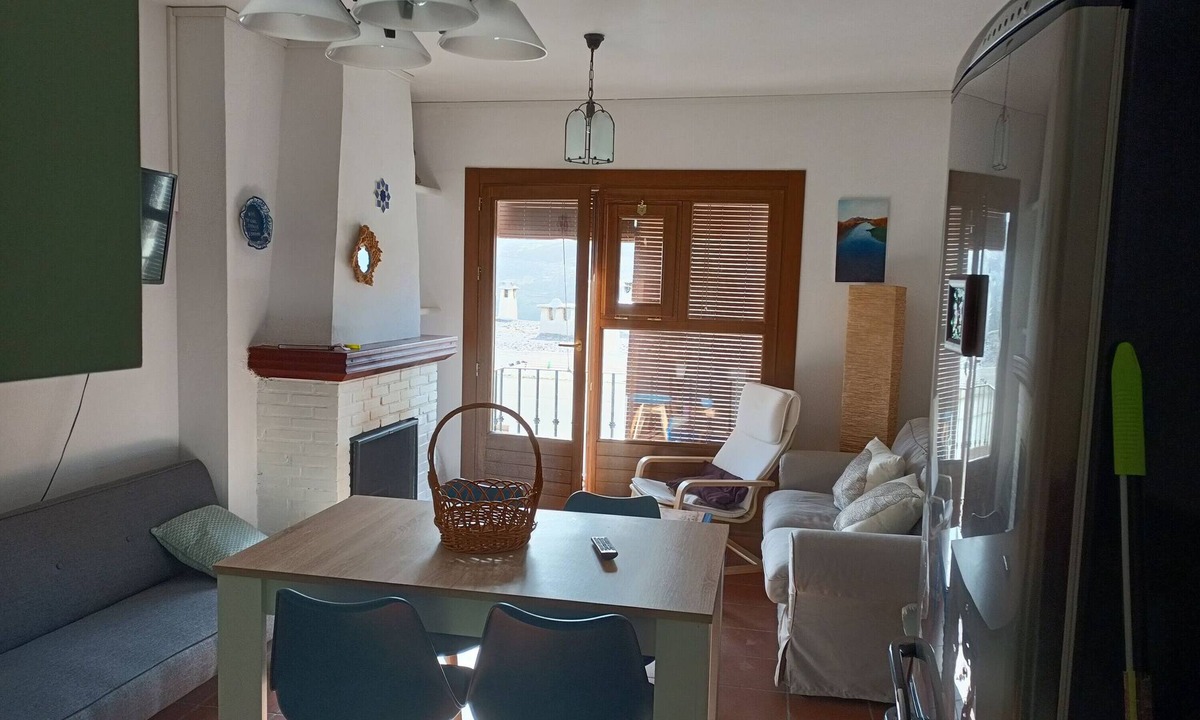 Bubion Apartment | Apartment 'Casa Pepa' with Mountain View, Shared Terrace and Balcony