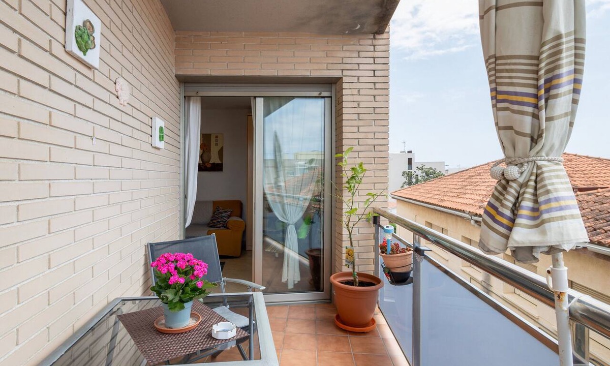 Cubelles Apartment | Apartment 'Cubelles' with Sea Views, Private Terrace, and Air Conditioning