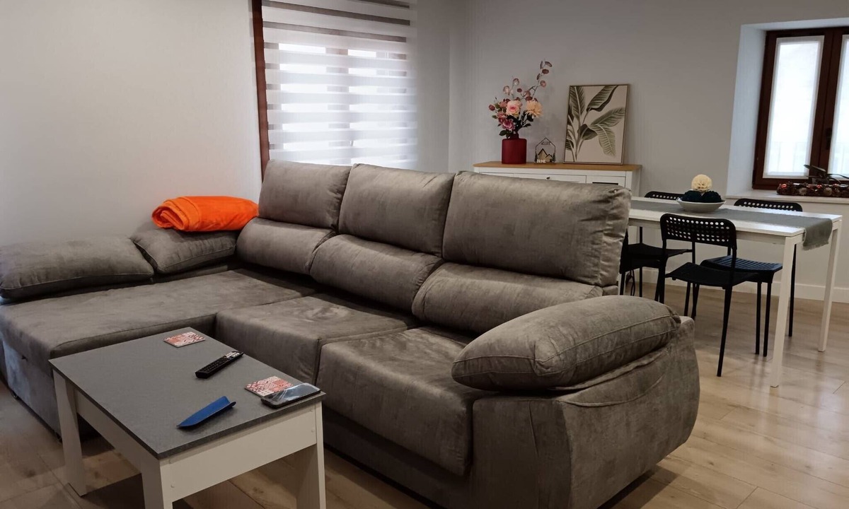 Aguilar de Campoo Apartment | Apartment 'El Puente' with Wi-Fi