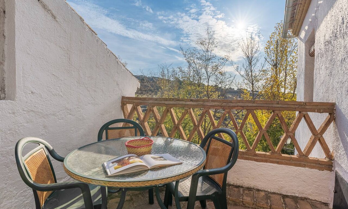 La Zubia Apartment | Apartment 'El Granero' with Mountain Views, Shared Pool and Wi-Fi