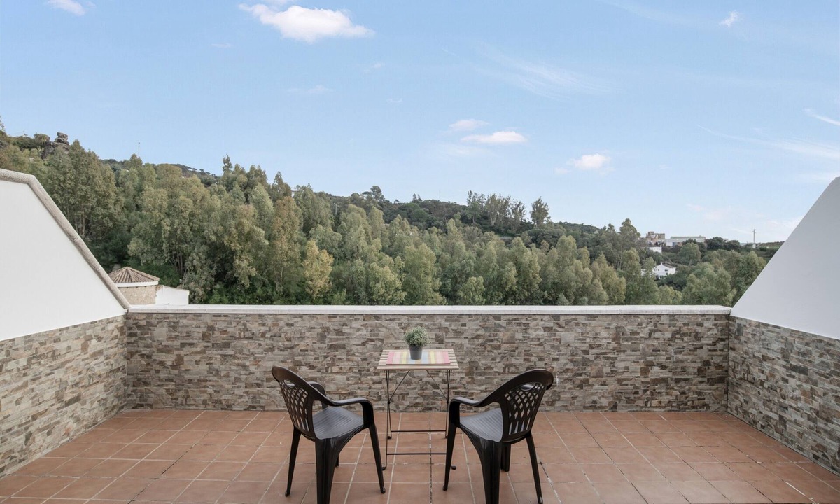 Alcala de los Gazules Apartment | Apartment 'Casa Gazules' with Private Terrace, Wi-Fi and Air Conditioning
