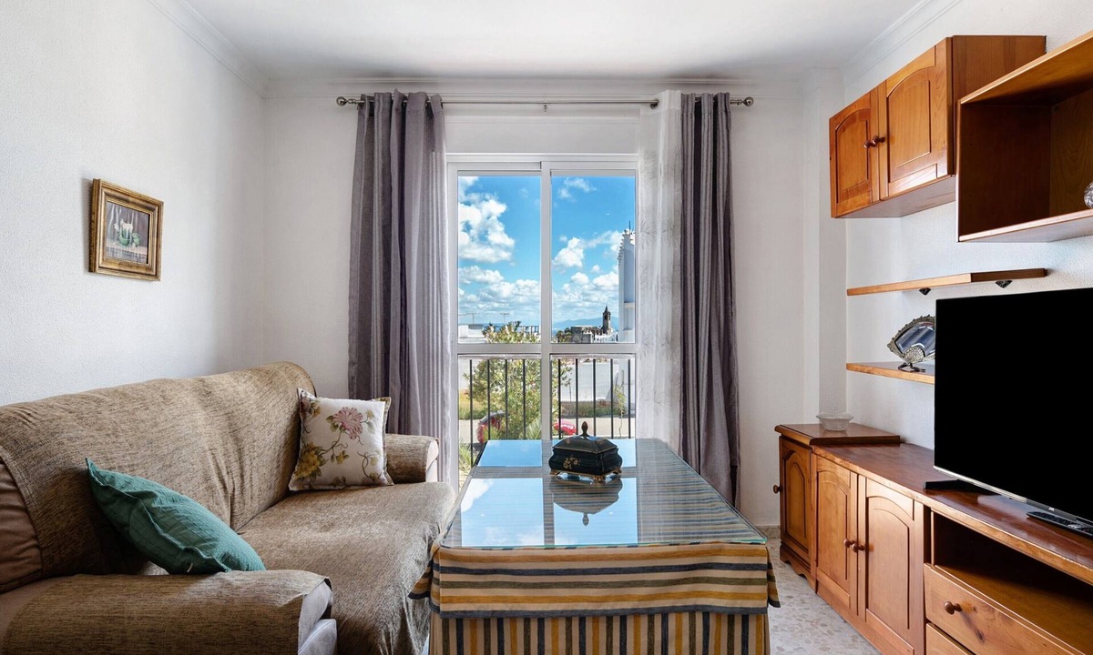 San Ambrosio Apartment | Apartment 'Casa Pinto' with Private Terrace
