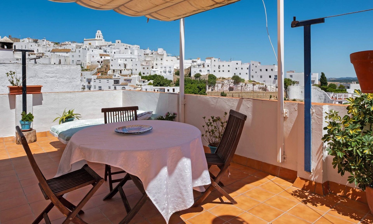 San Ambrosio House | Apartment 'Apartamento Callejon De La Fuente' with Mountain View, Wi-Fi and Air Conditioning