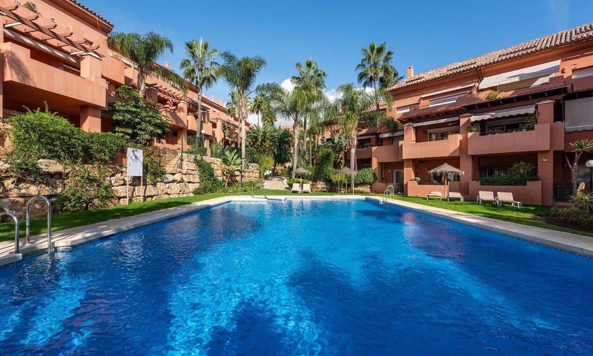 Urbanizacion Puerto de Estepona Apartment | Apartment 'La Fragata Estepona 3b 2b' with Sea View, Wi-Fi and Air Conditioning