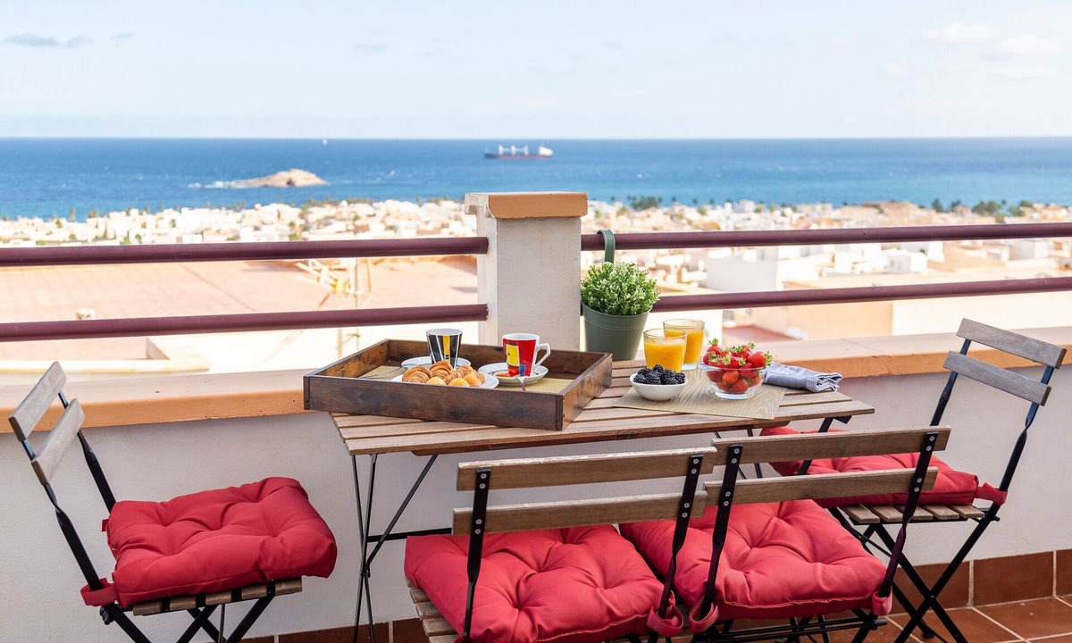 Carboneras Apartment | Apartment 'Mirador Del San Andrés' with Sea View, Wi-Fi and Air Conditioning