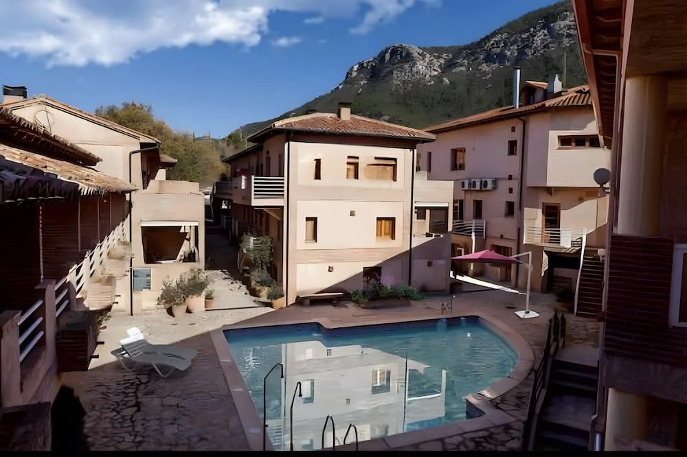Arroyo Frio Apartment | Apartment 'Naroha' with Mountain View, Shared Pool and Wi-Fi