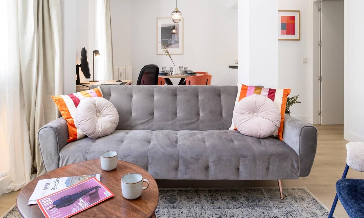 Almagro Apartment | Apartment + Office area in Almagro, Madrid
