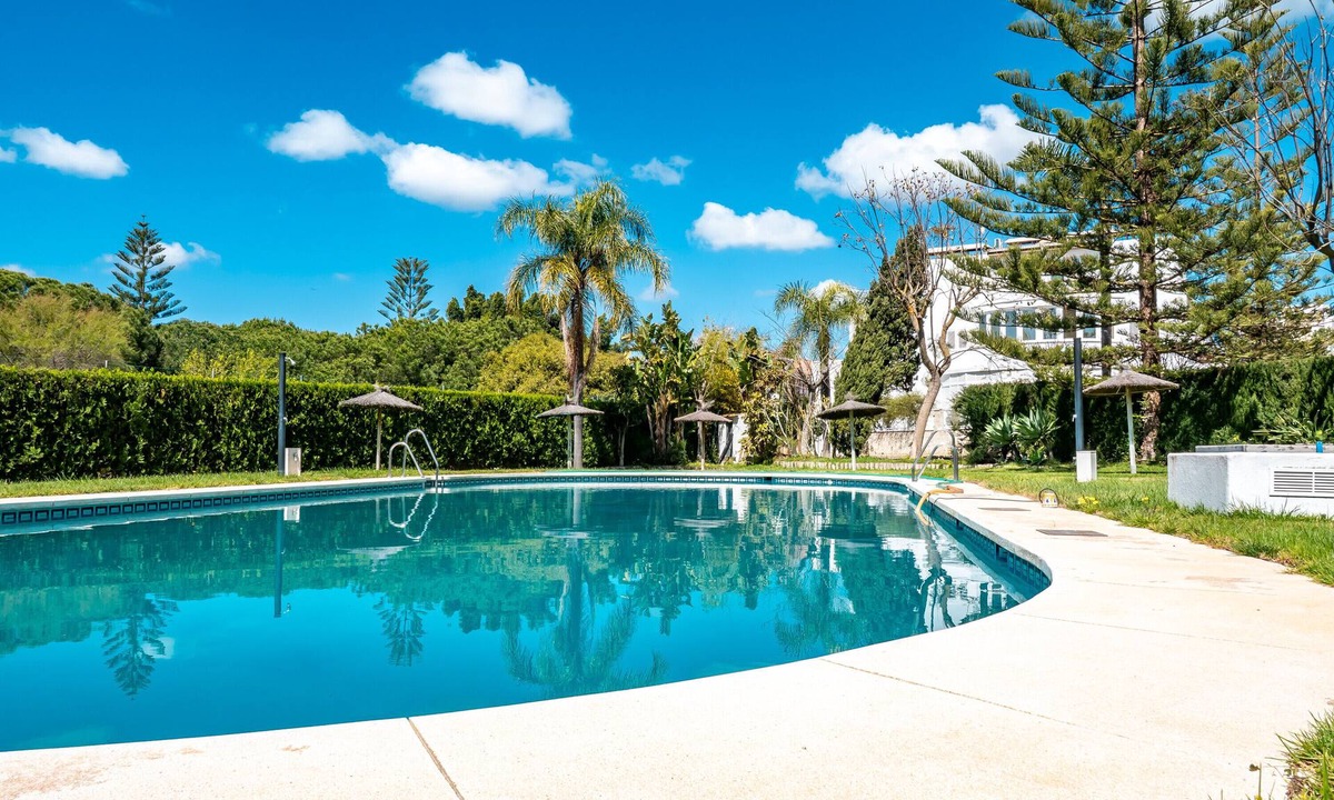 El Rompido Apartment | Apartment 'San Miguel' with Shared Pool, Wi-Fi and Air Conditioning