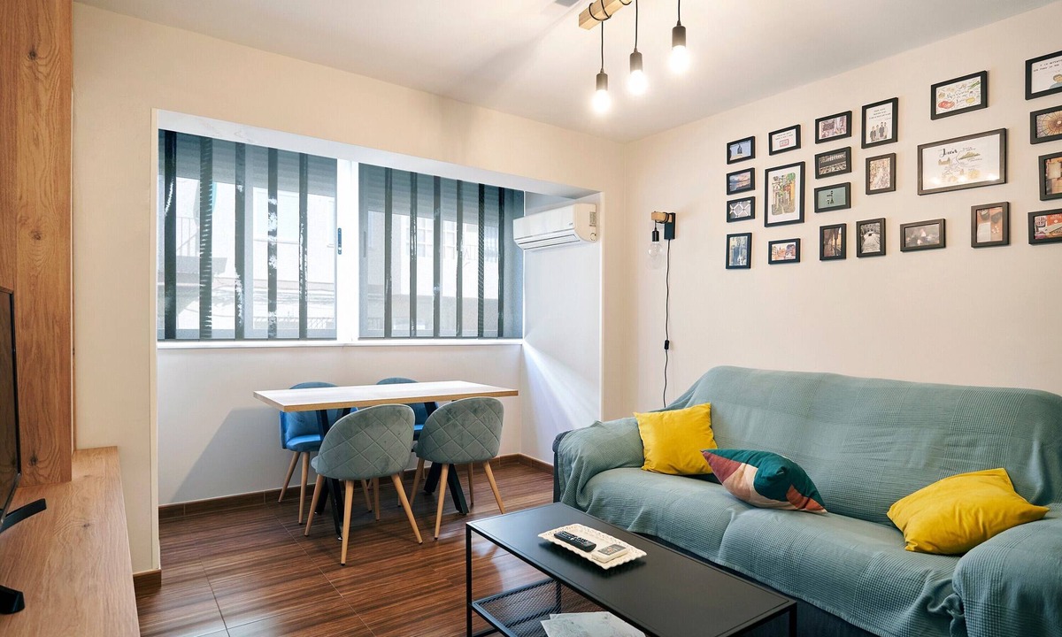 Jaen Apartment | Apartment 'The Clock Tower' with Wi-Fi and Air Conditioning