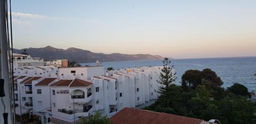 Nerja City Centre Apartment | Apt opposite the sea