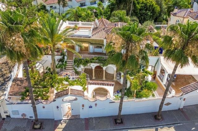 New Golden Mile Villa | ARCADIA - AVENIDA 28 De LAS ADELFAS 29680 ESTEPONA, MALAGA