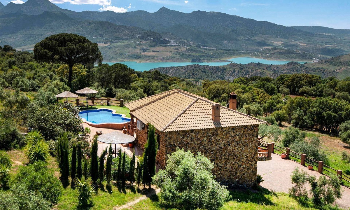 El Gastor Villa | Arenosa - Two Bedroom Villa, Sleeps 4