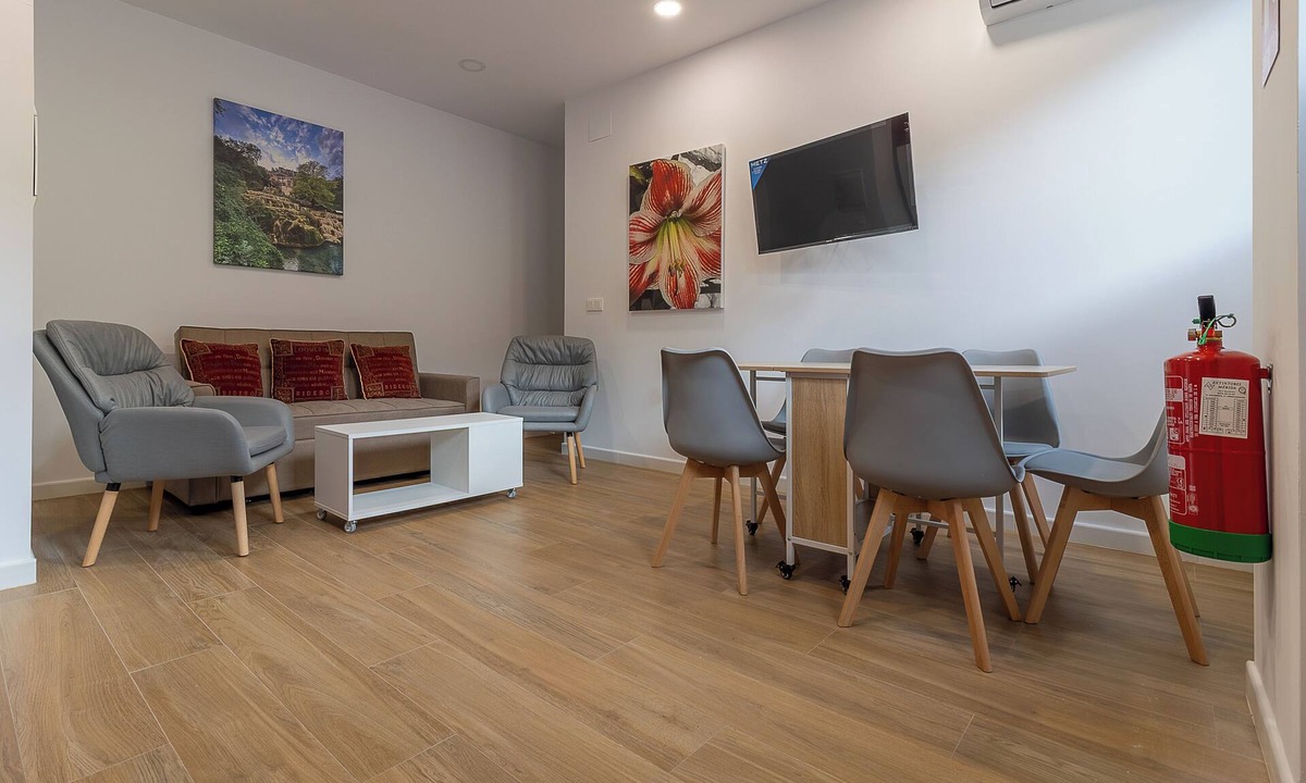 Merida Old Town Apartment | Ares III 15 min Teatro Romano, Cuna y Pet Friendly