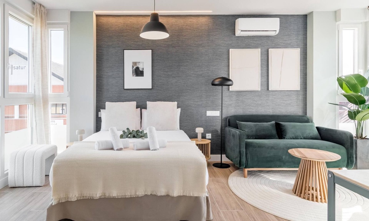 Ciudad Lineal Apartment | Arturo Soria Stays by Charming VII - newly renovated, Parking