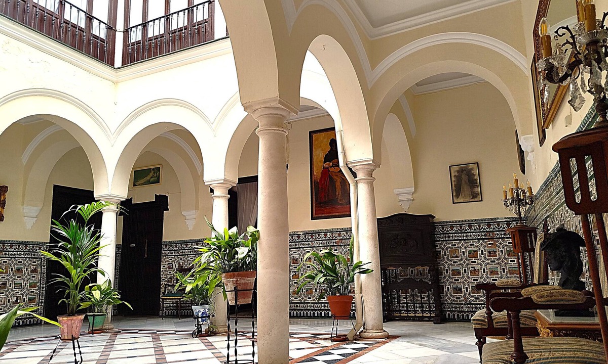 Ecija House | Astigi room in a palace house
