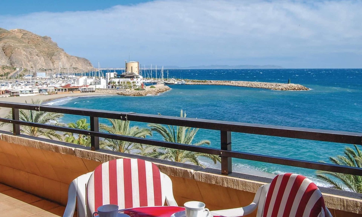 Aguadulce Apartment | Awesome apartment in Aguadulce with WiFi