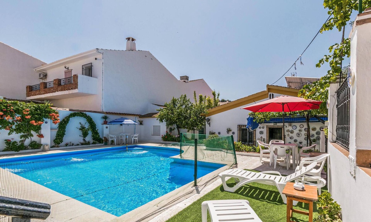 Fuente-Tojar House | Awesome home in Fuente Tojar