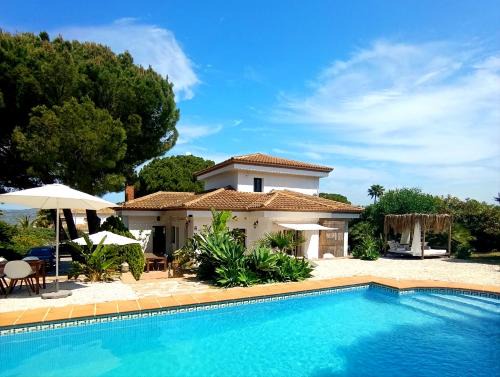Pinos de Alhaurin Bed & Breakfast | B&B Villa Pinos Málaga