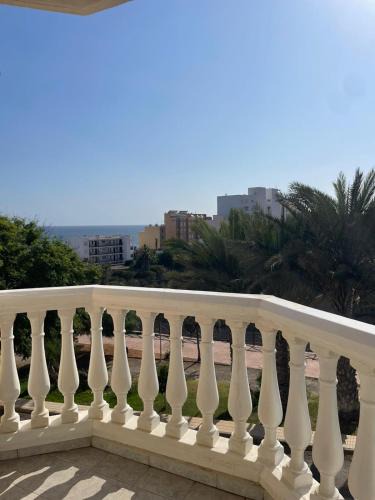 Adra Apartment | Balcón al mar