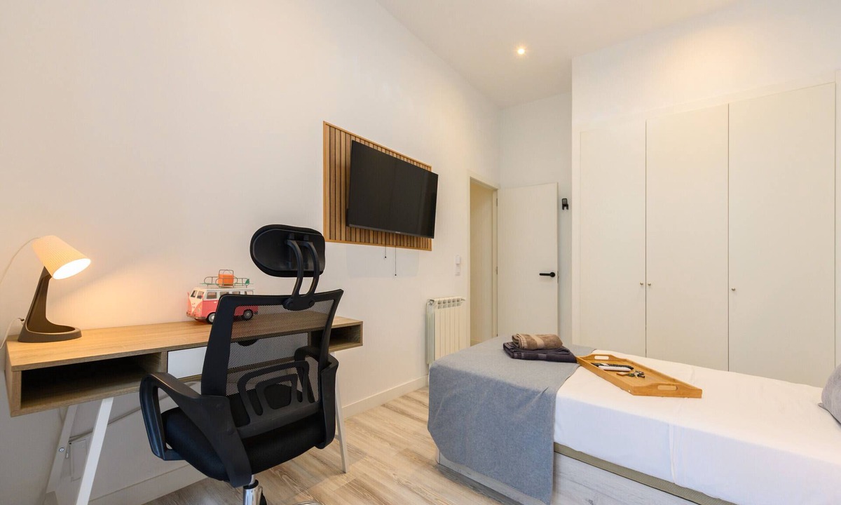Centro Bed & Breakfast | Barcelona: room with comfort and shared areas Gran Vía-Madrid