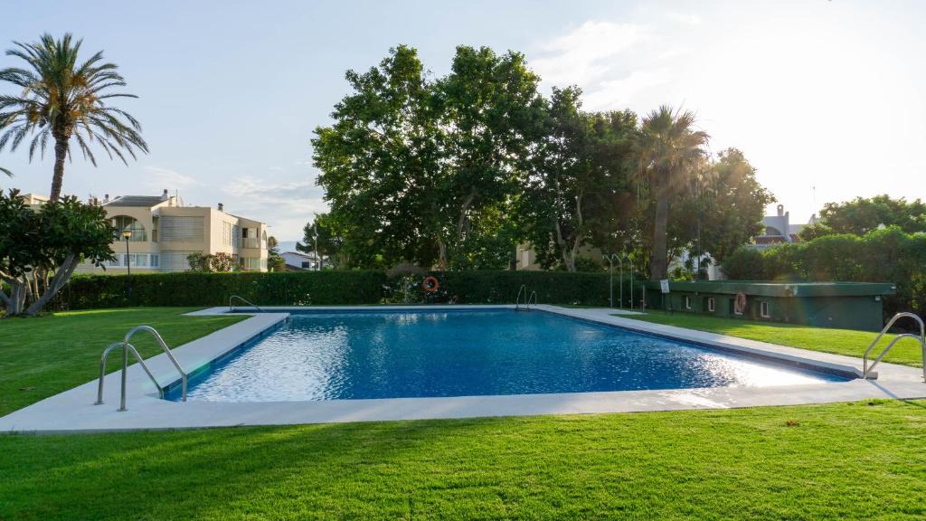 Guadalmar Apartment | Beach Apartment Guadalmar