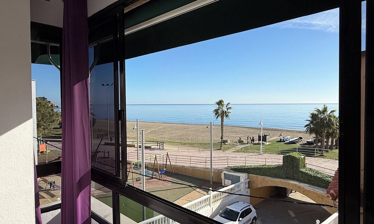 La Cala del Moral Apartment | Beachfront apartment