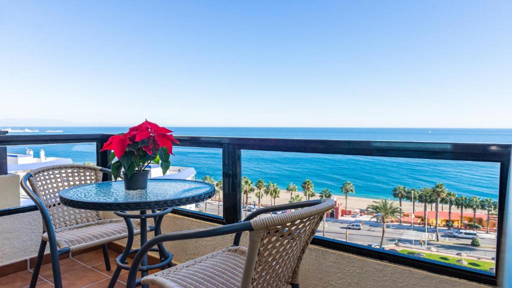 Torrequebrada Apartment | Beachfront Apartment with sea views Aloha Playa Benalmadena