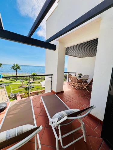 Casares del Mar Apartment | BEACHFRONT Premium Casares del Mar