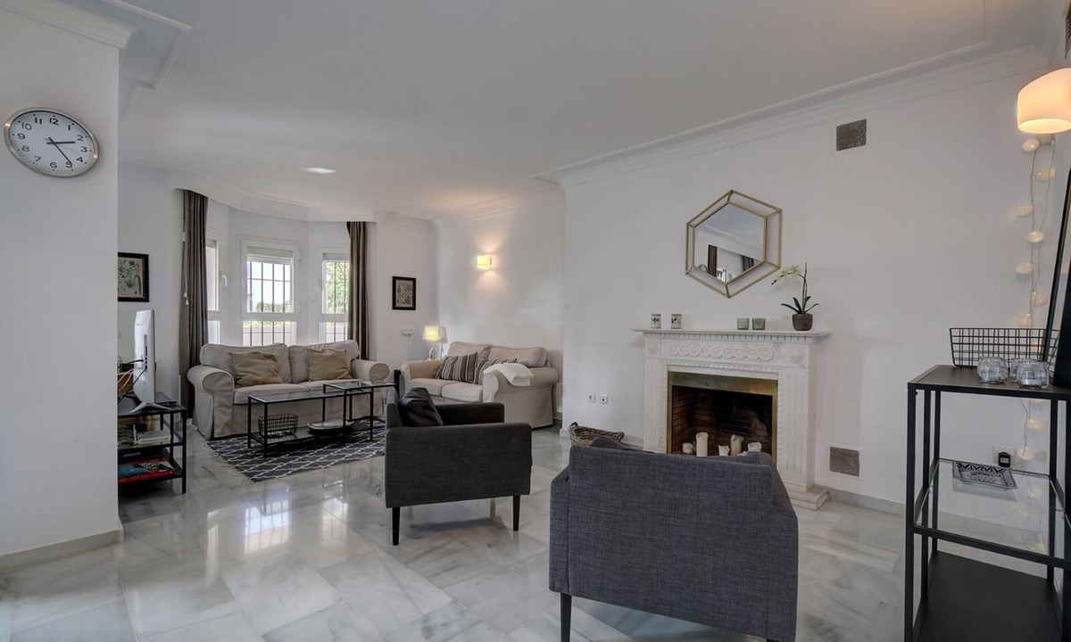 Marbella Resort | Beatiful spacious 3 bedroom apartment