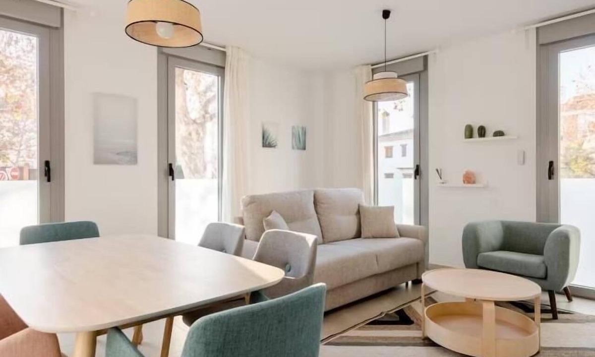 Genil Apartment | Beautiful apartment in the center of Granada with free parking