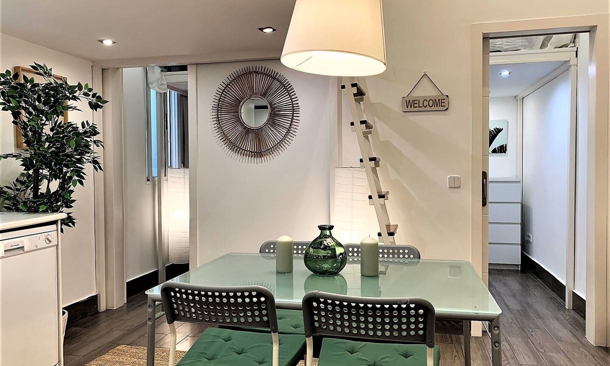Embajadores Apartment | Beautiful apartment in the center of Madrid Share Share Save