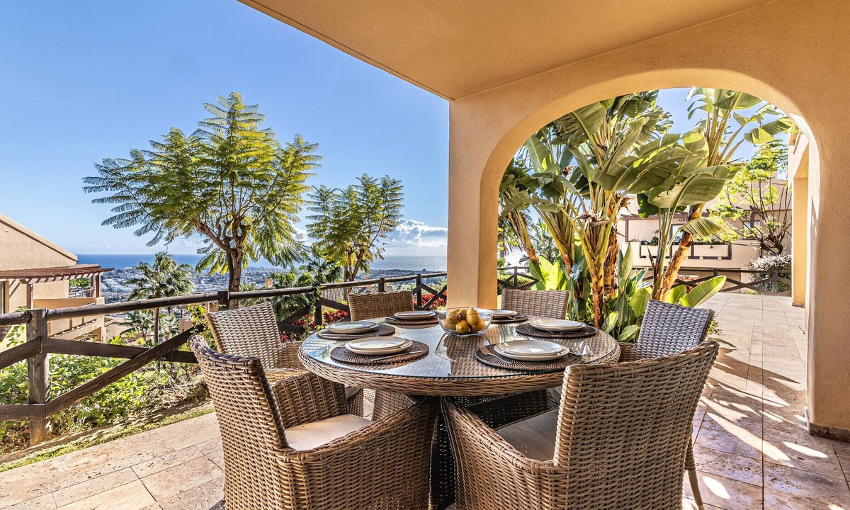 New Golden Mile Apartment | Beautiful Views in Señorio de Cifuentes