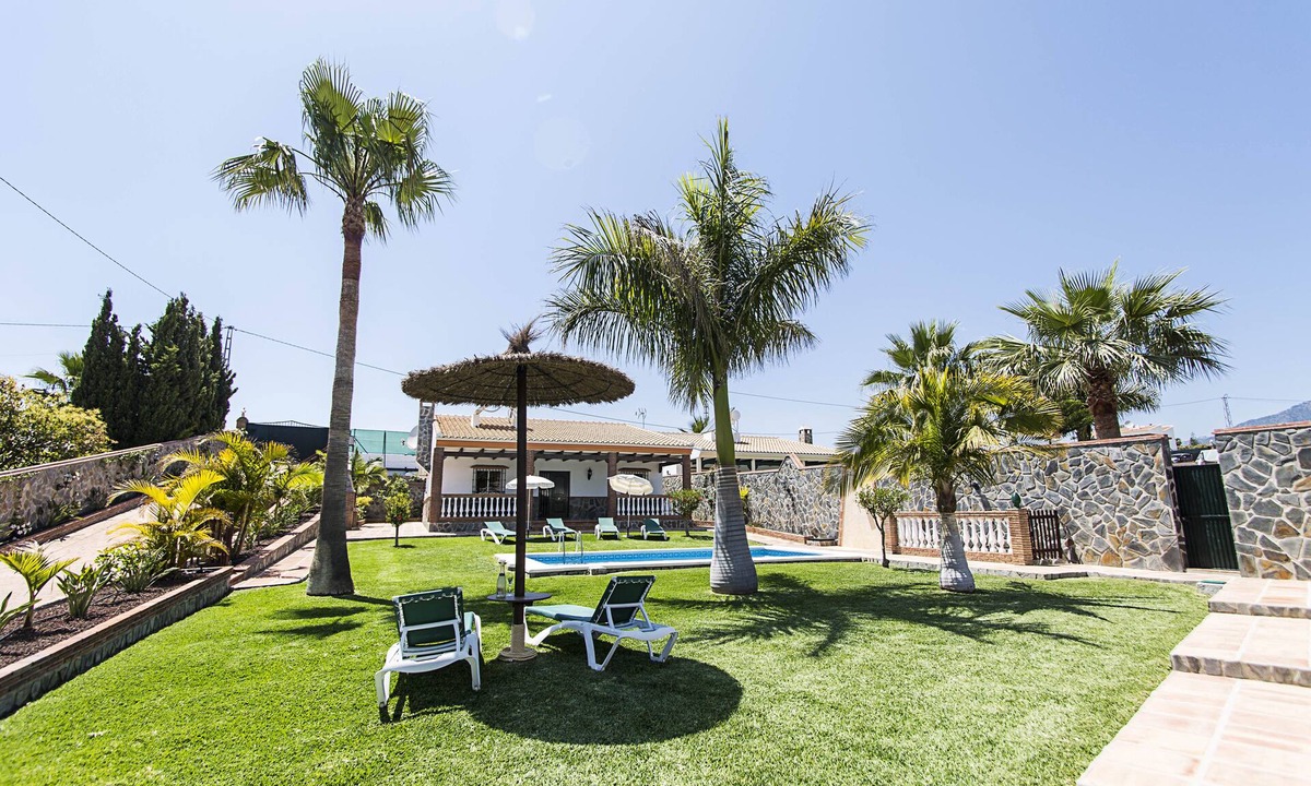 Frigiliana Villa | Beautiful Villa With Air Conditioning, WIFI Internet, Private Pool And Gardens