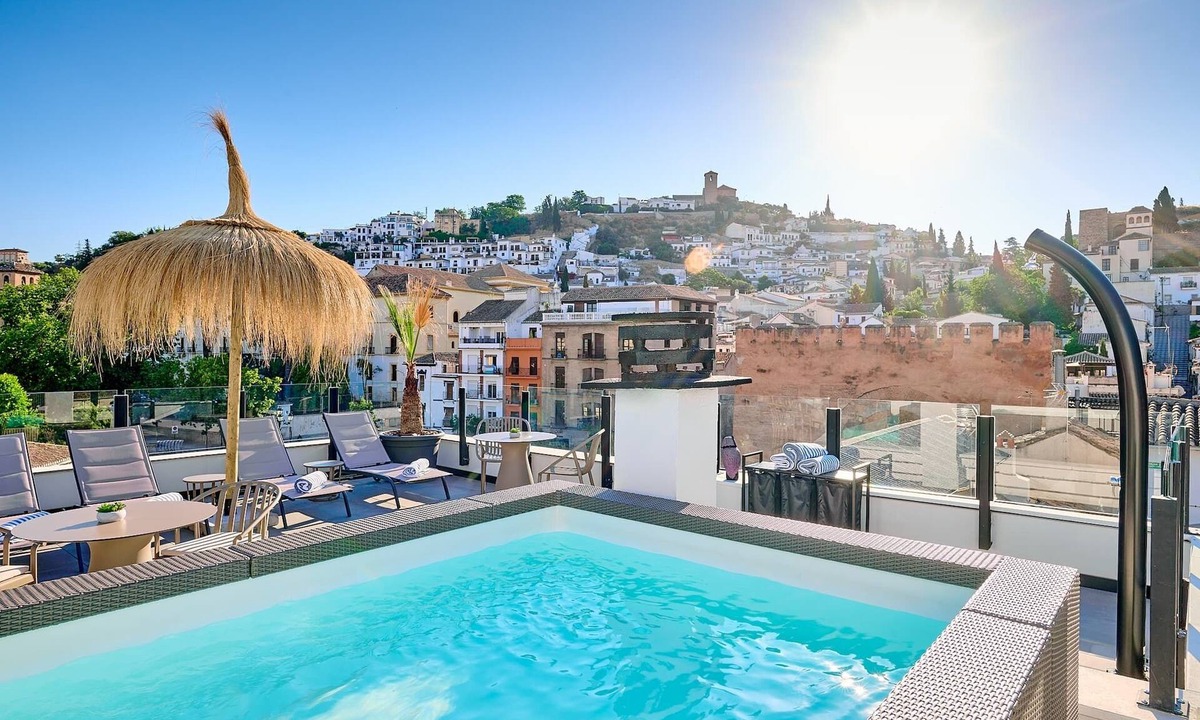 Centro - Sagrario Hotel | Boutique Hotel Luna Triunfo Granada *NEW*