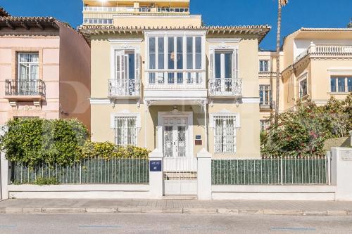 Monte Sancha Villa | Bright Classic House Near La Malagueta REMS