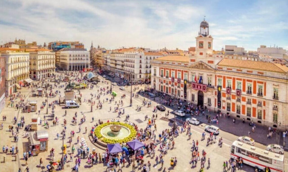 Ventas Apartment | Bright Renovated Duplex Near Las Ventas & Movistar Arena