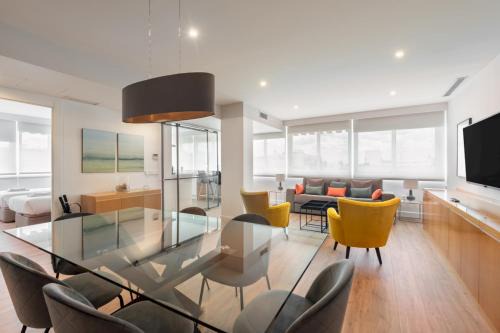 Castellana Apartment | Bright Stylish - 2Bedrooms 2Baths - Salamanca