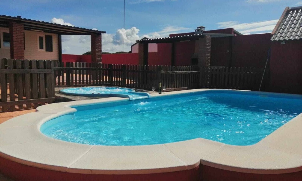 Campano House | Bungalow 'Mis Niñas 2' with Private Pool, Wi-Fi and Air Conditioning