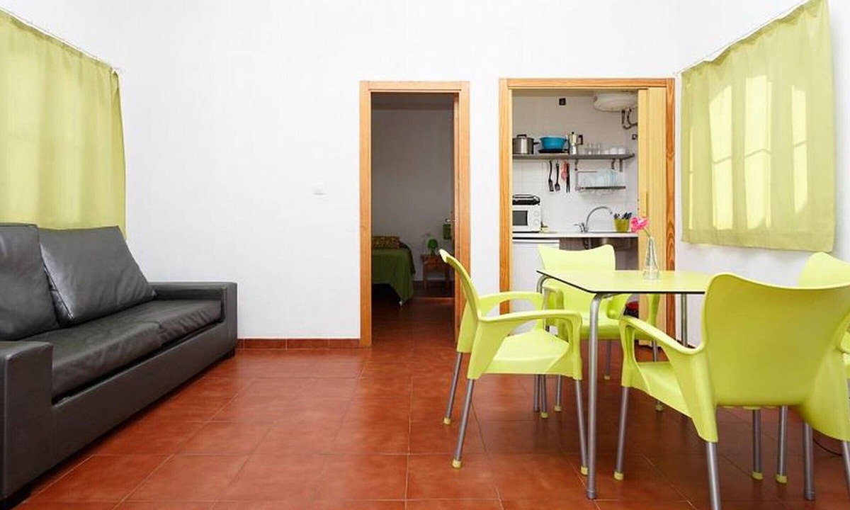 Humilladero House | Bungalow with Terrace - Sleeps 2