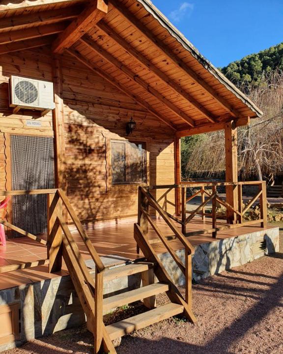 Yeste House | Cabañas El Nogueral