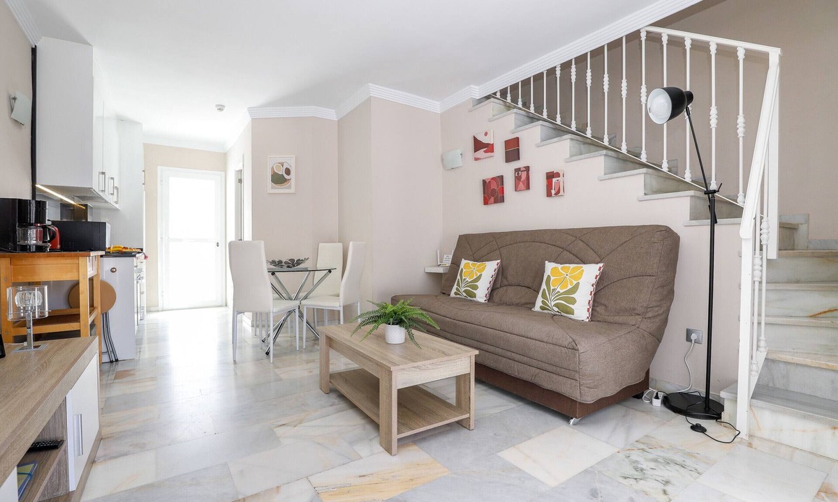 Urbanizacion Hacienda las Chapas Ski Chalet | Cabopino Resort Townhouse | Pools & Amenities