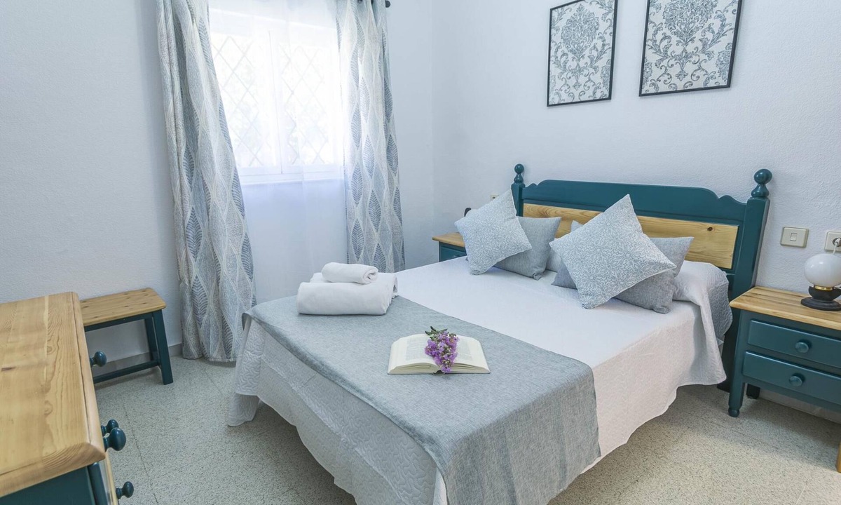 Orgiva Villa | CALA, 2 Bedroom House in Complejo Rural Orgiva