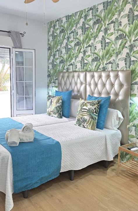 Torremolinos Apartment | Candisol Cozy Inns