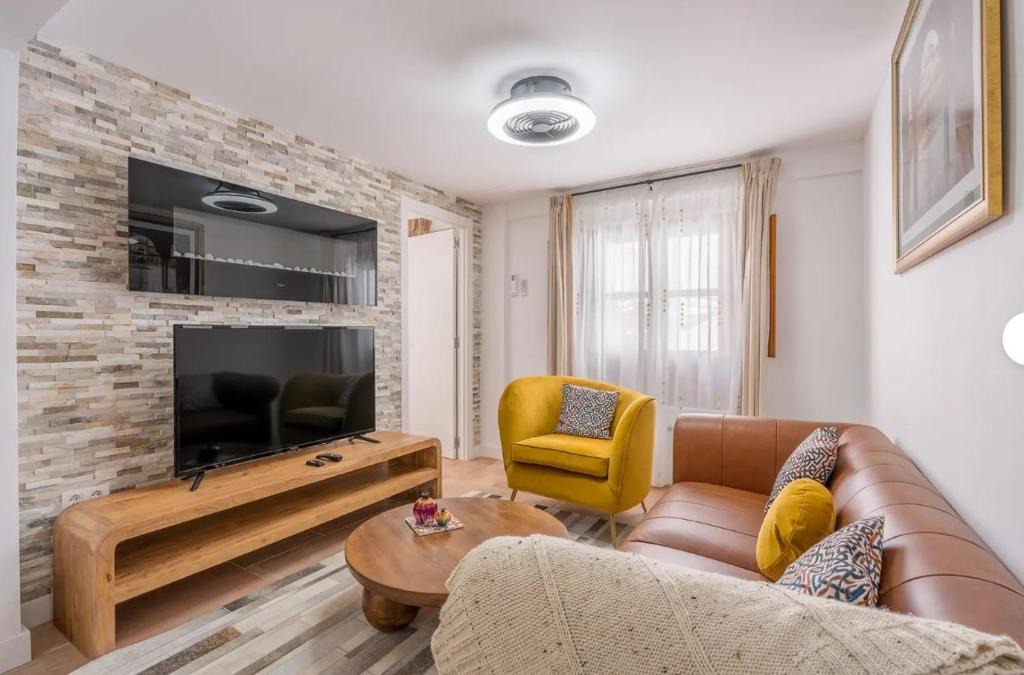 San Pedro Apartment | Casa al Andalus - Chic, serene, and Posh Center City Pad