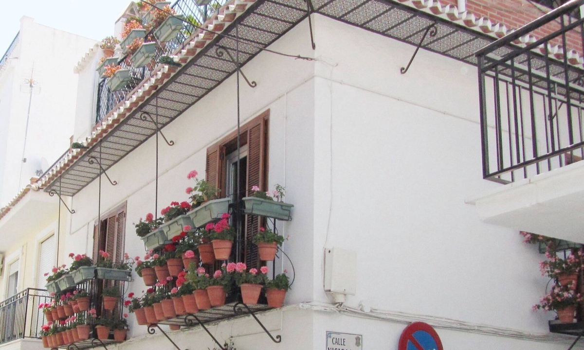Nerja City Centre Apartment | Casa Charlotte 2nd floor w/private terrace