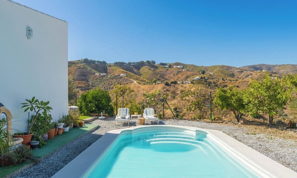 El Borge Villa | Casa de la Montaña El Borge by Ruralidays