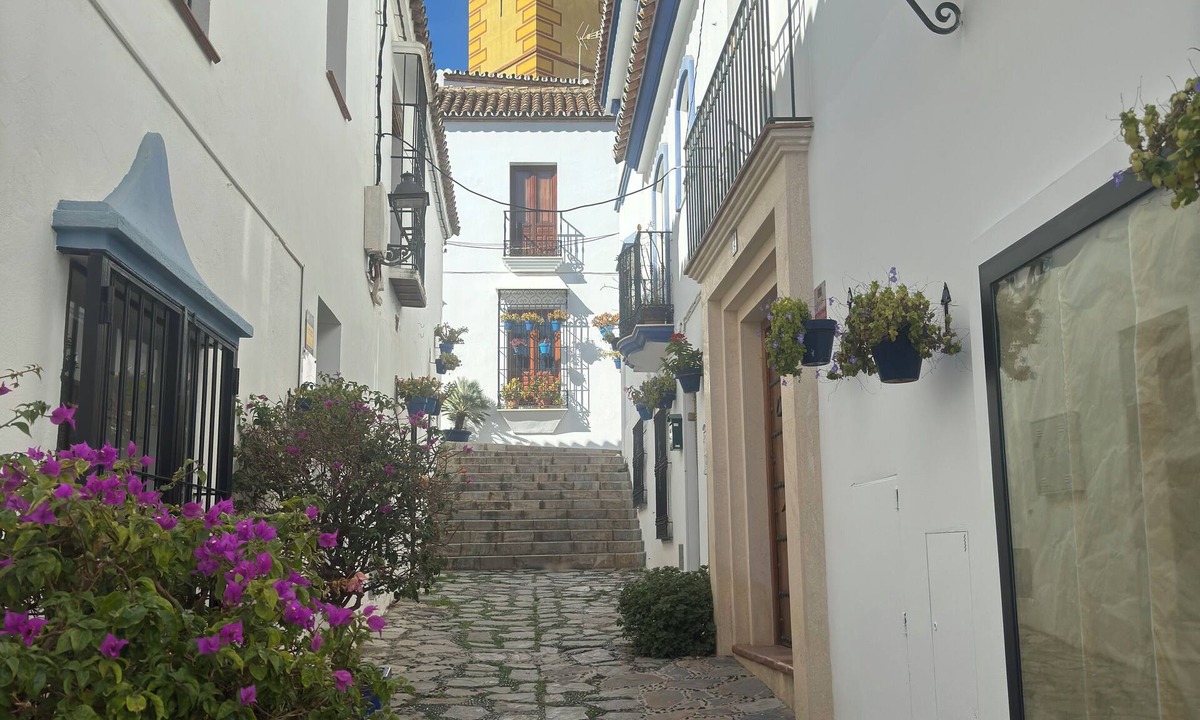 Historic Center of Estepona Apartment | Casa de la Paz