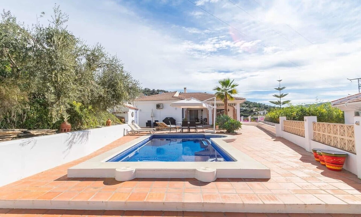 Canillas de Albaida Villa | Casa Dini - 3 bedroom villa in Canillas de Albaida with Private Pool