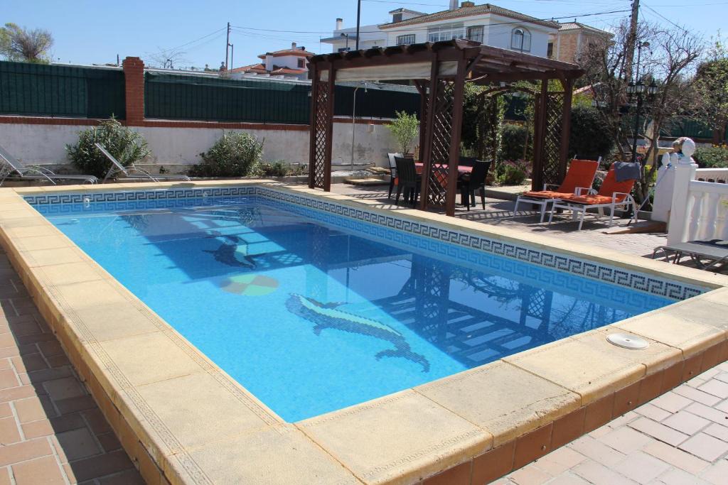 Cullar Vega Bed & Breakfast | Casa Flamenca en El Ventorrillo - Piscina, Tumbonas, Terraza y Aparcamiento