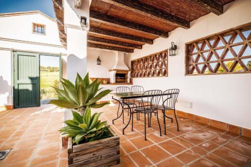 Pizarra House | Casa Julia by Rosas Cantares